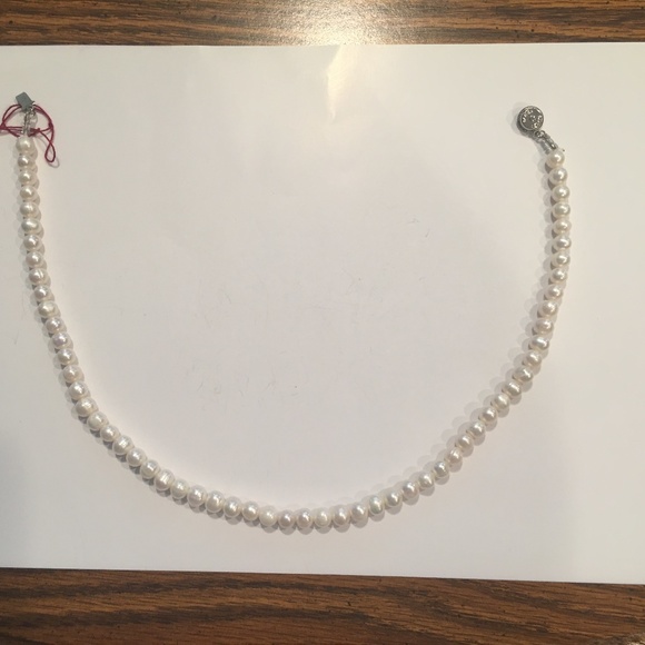 Cultured Pearl Necklace - Picture 3 of 3